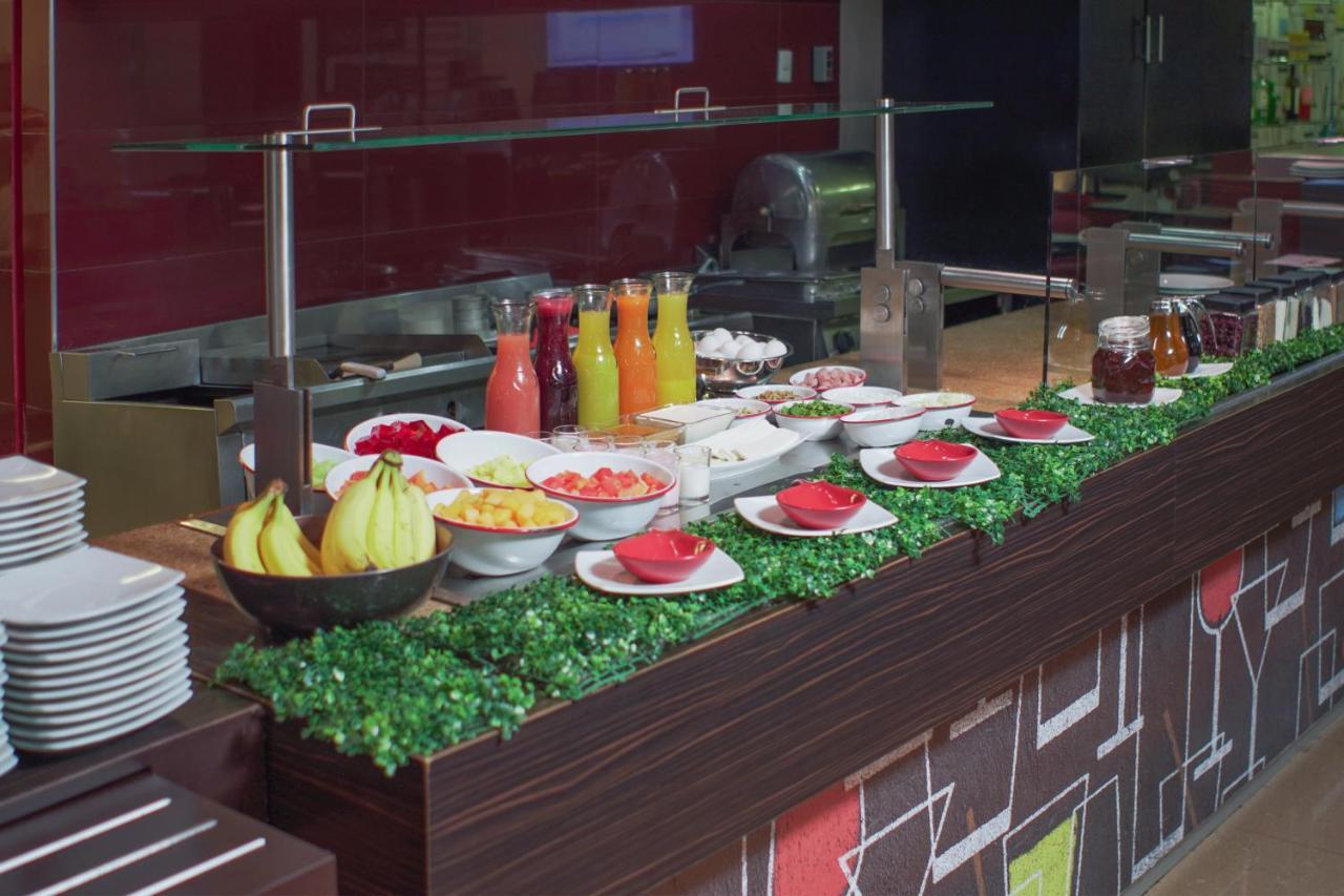 Ibis Hermosillo Luaran gambar