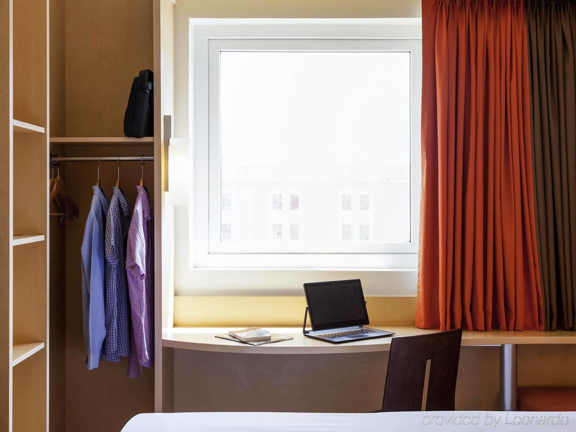 Ibis Hermosillo Luaran gambar