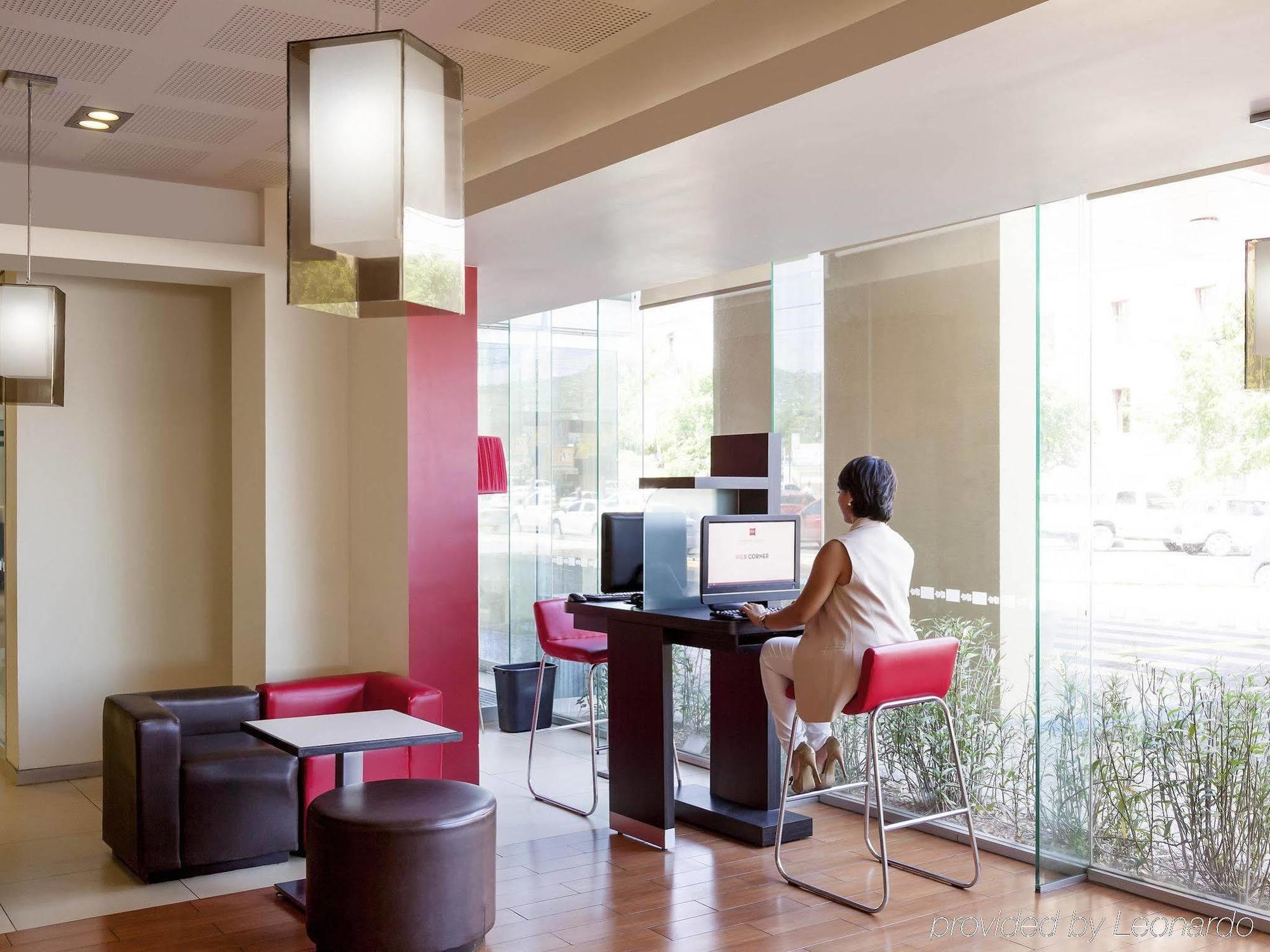 Ibis Hermosillo Luaran gambar