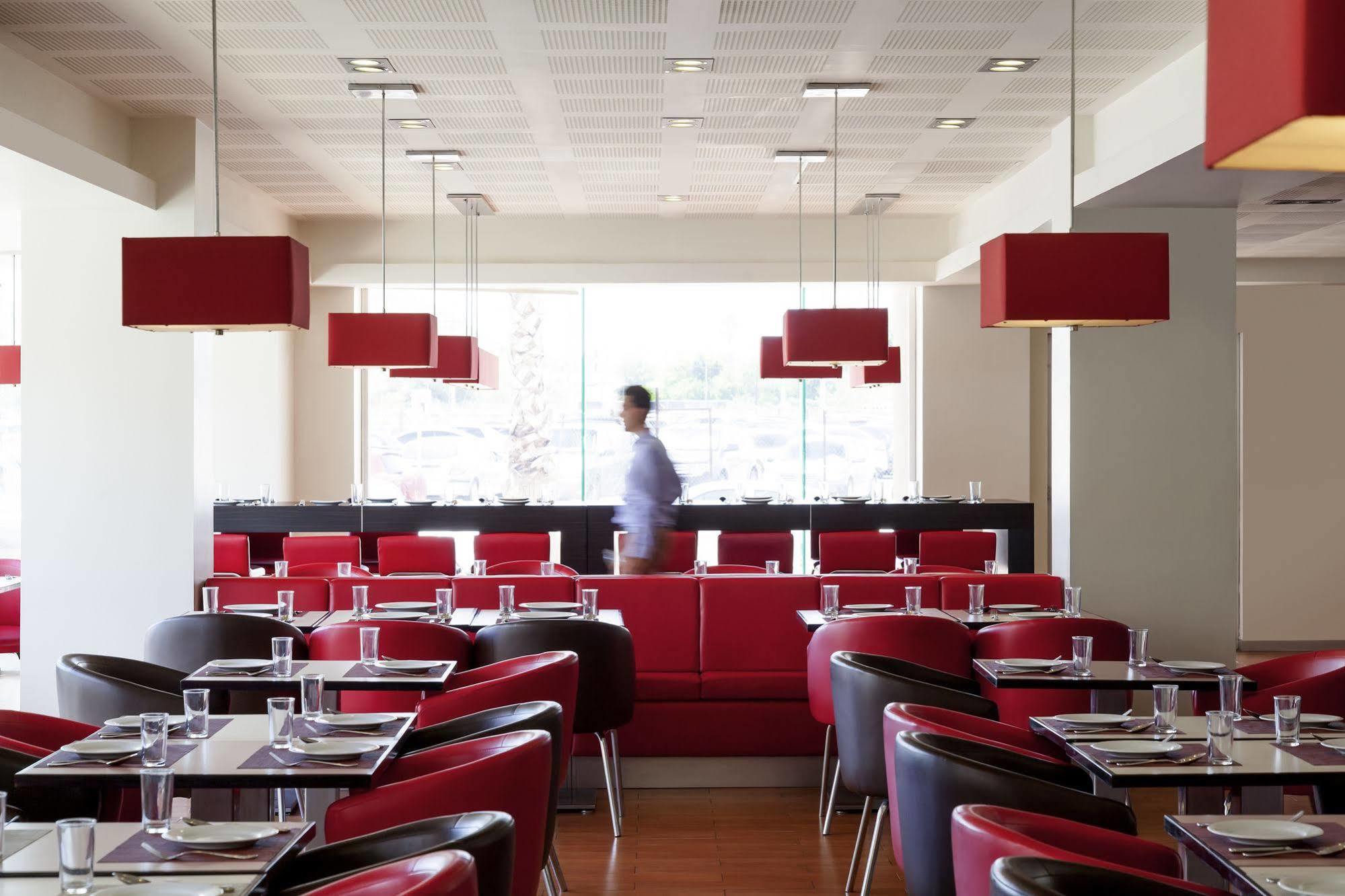 Ibis Hermosillo Luaran gambar