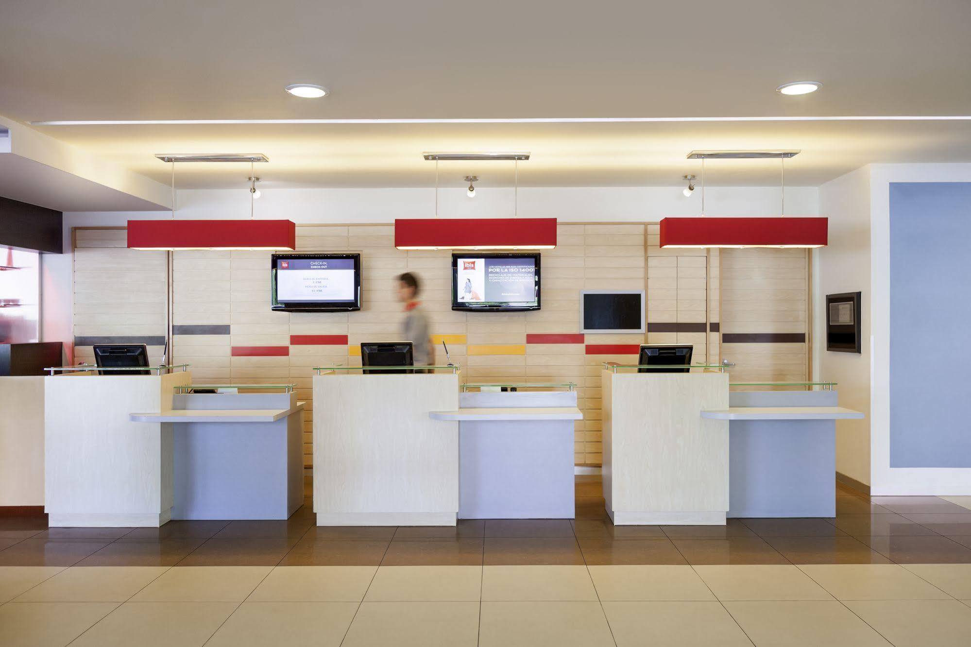 Ibis Hermosillo Luaran gambar